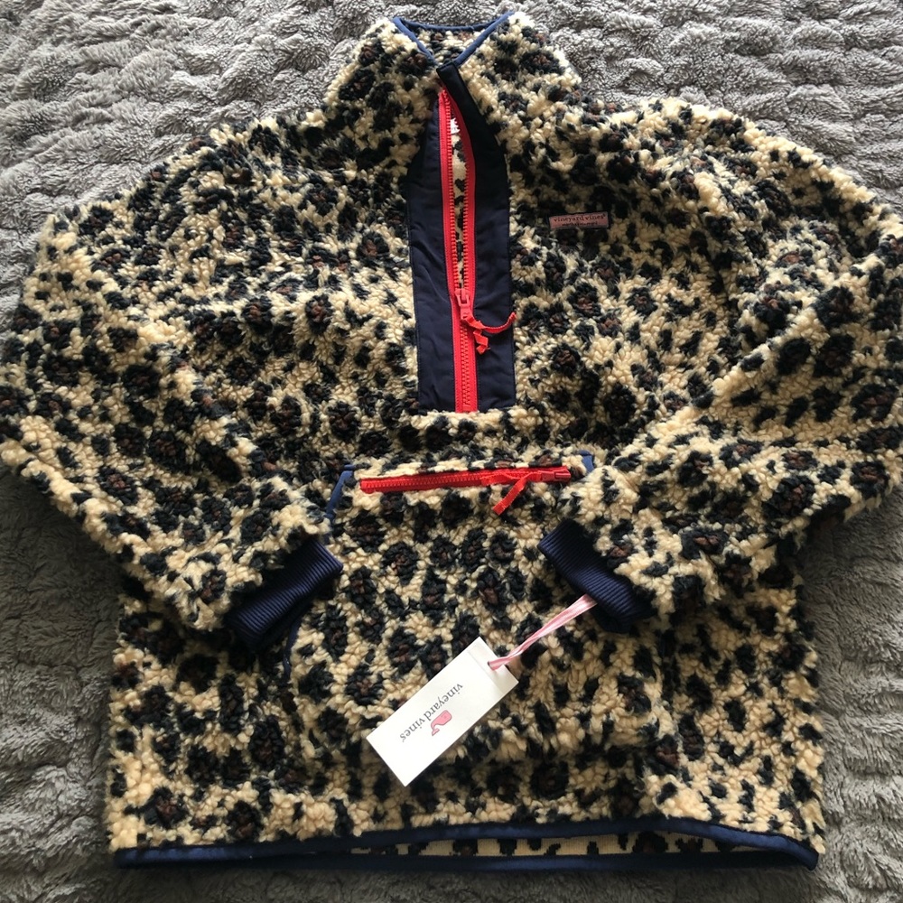 NWT vineyard vines Leopard print Sweater